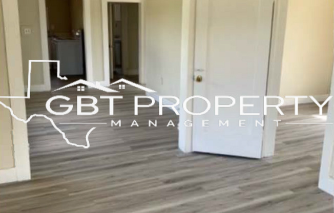 Single Family Home, Newly Renovated!