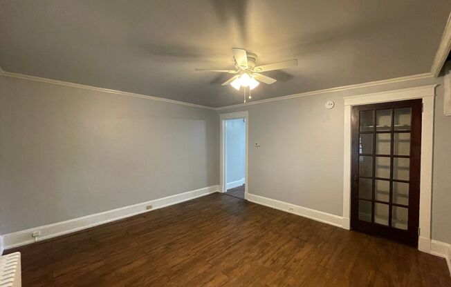 2 Bedroom Single Family Home in Lancaster!