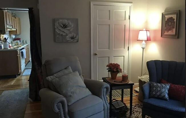 Studio, 1 bath, 750 sqft, $1,650, Unit 3