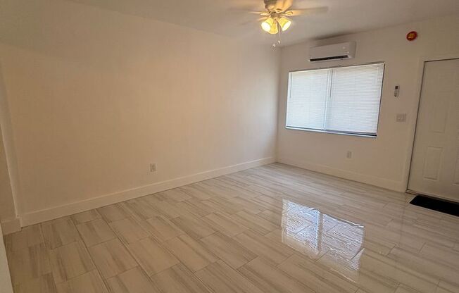 Studio, 1 bath, 372 sqft, $1,600, Unit #2