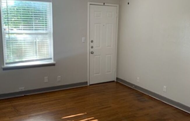 Upgraded Apartments In Arlington Heights