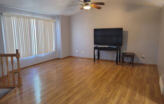 105 N Detroit Ave