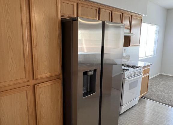 2 beds, 2 baths, 1,048 sqft, $1,500