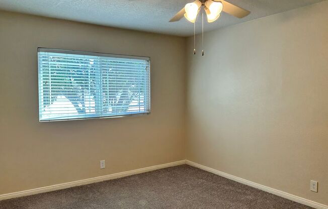 2 beds, 2 baths, 880 sqft, $2,705, Unit I-12