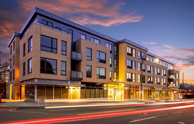 The Marilyn_Exterior