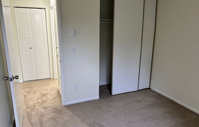 1 bed, 1 bath, 700 sqft, $1,185, Unit Unit A
