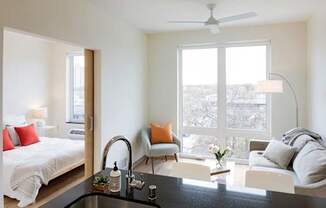 Lyndy Apartments