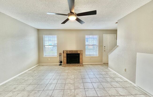 1247 Dallas Drive, Denton, TX