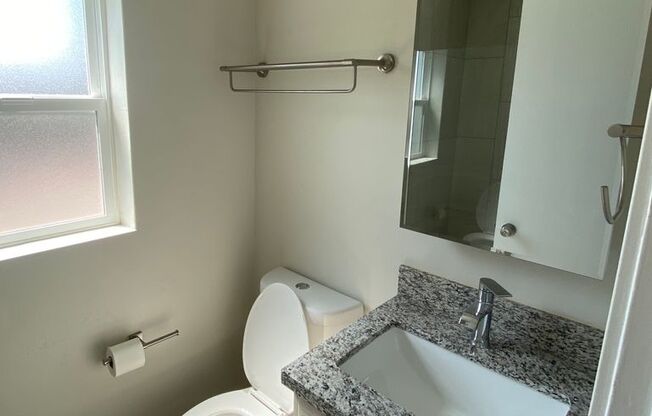 Studio, 1 bath, 200 sqft, $1,800, Unit 1141 Silverado St #120