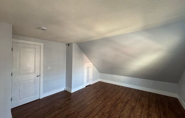 1 bed, 1 bath, $1,600