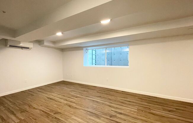 Studio, 1 bath, 707 sqft, $1,845, Unit Hamrick B02