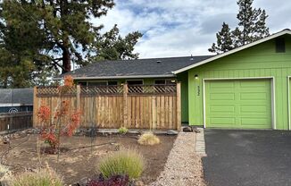 Remodeled 2 Bedroom 1 Bath Duplex in Bend Oregon