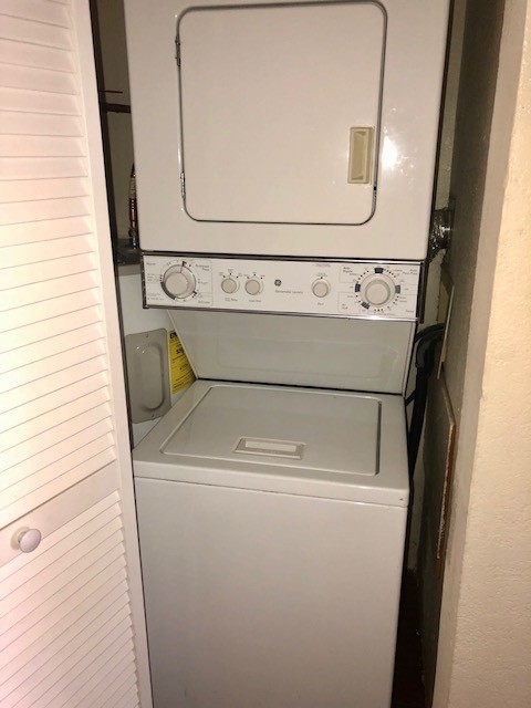 2 BEDROOM CONDO BY UNT