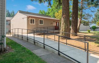BRAND NEW Studio Apartment.  Flat Monthly Utility - A/C and More!