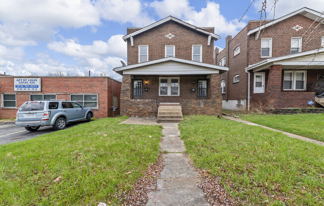 2714 HAMPTON AVE