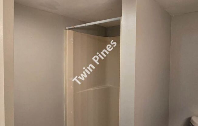 1 bed, 1 bath, 700 sqft, $1,195, Unit A2