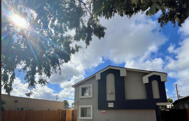 1 bed, 1 bath, 381 sqft, $1,868