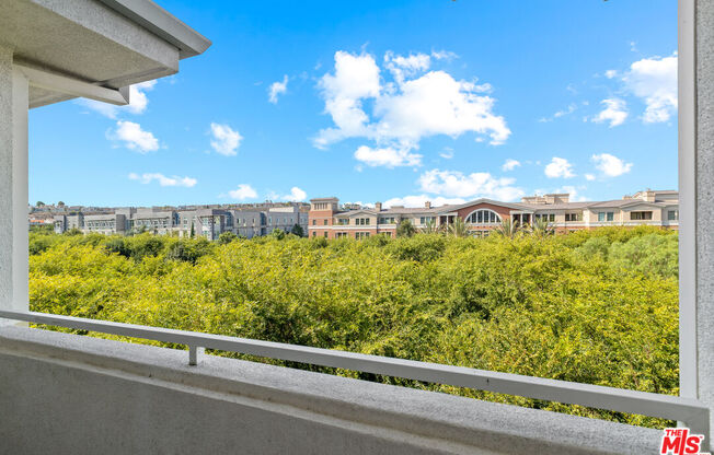 1 bed, 2 baths, 1,149 sqft, $3,750, Unit 438
