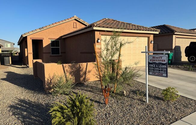 Like New Northwest 3 Bedroom