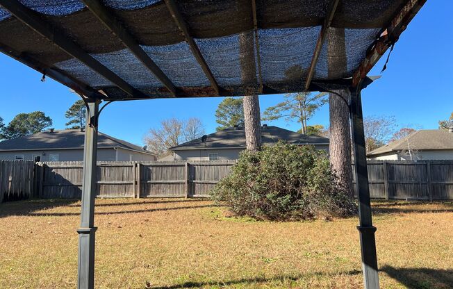 3 beds, 2 baths, $1,195