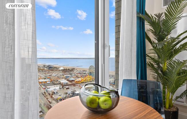 1 bed, 1 bath, $3,230, Unit 927