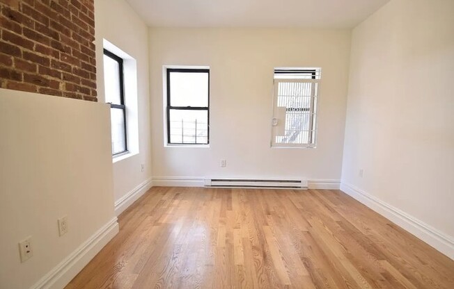 888 10 AVE