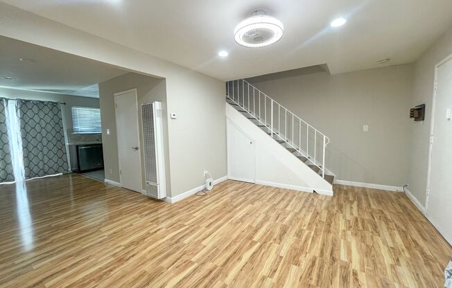 Updated 2 bed 1.5 bath townhome in central Fremont close to Fremont Bart