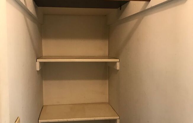 1 bed, 1 bath, $725