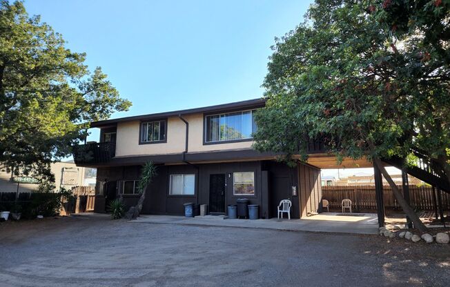 6110 - Lyons Ln