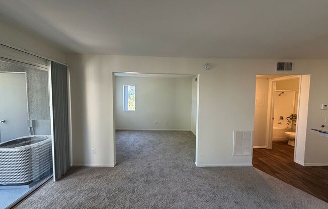1 bed, 1 bath, 495 sqft, $2,275, Unit E-230
