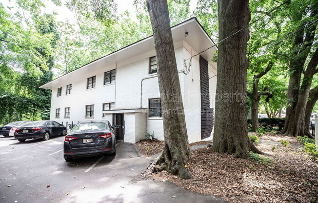 1 bed, 1 bath, 550 sqft, $1,000, Unit 6