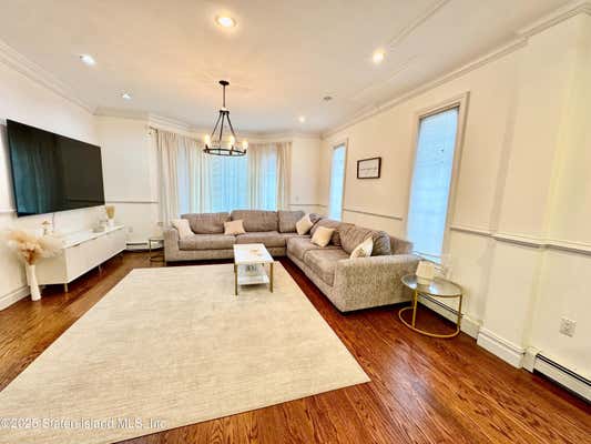 48 MACFARLAND AVE