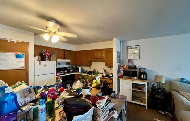 1 bed, 1 bath, $1,015, Unit 27