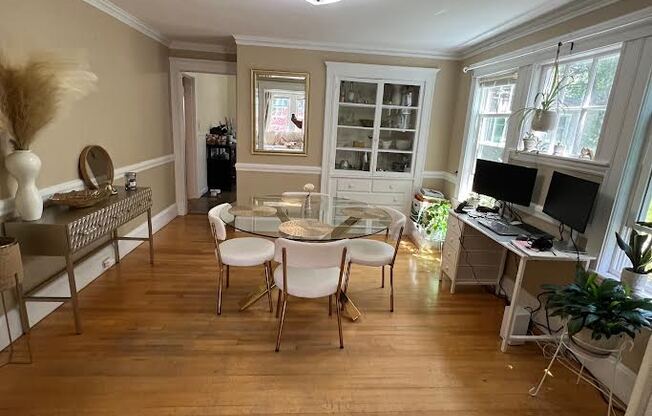 12 WESTBOURNE RD