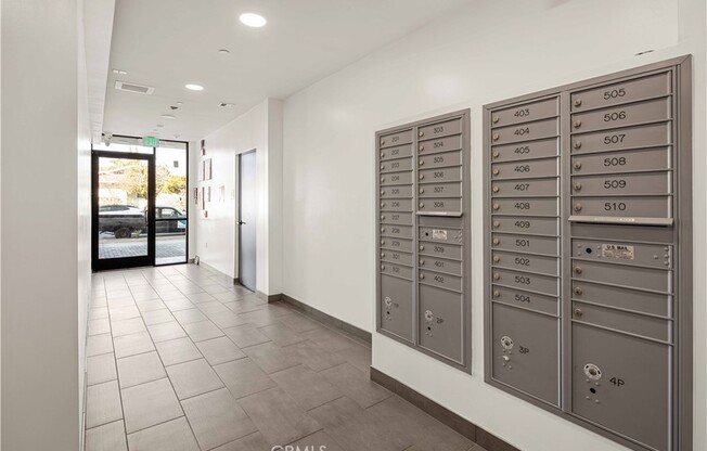 1 bed, 1 bath, 452 sqft, $1,810, Unit 201