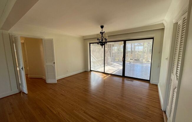 Belle Meade gem for anyone to call home!