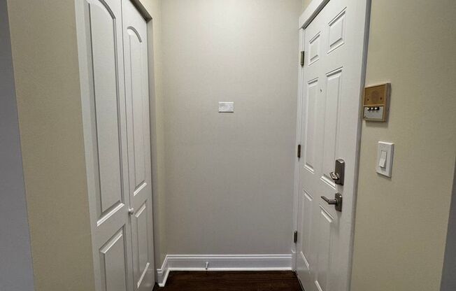 2 beds, 1 bath, $1,750, Unit 1381 #2S