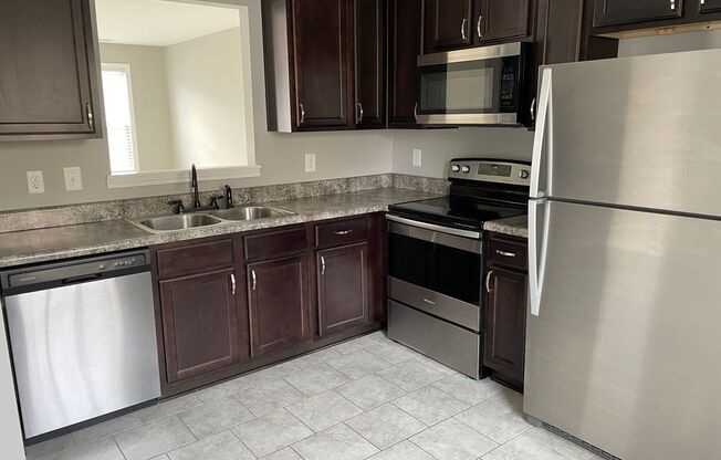 2 beds, 2.5 baths, 1,200 sqft, $1,195, Unit 3