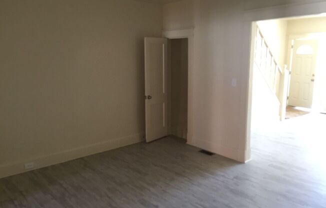 3 Bedroom Home for Rent !!