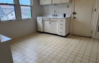 213-215 N Paterson
