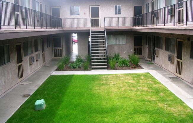 1 bed, 1 bath, $1,700, Unit 205