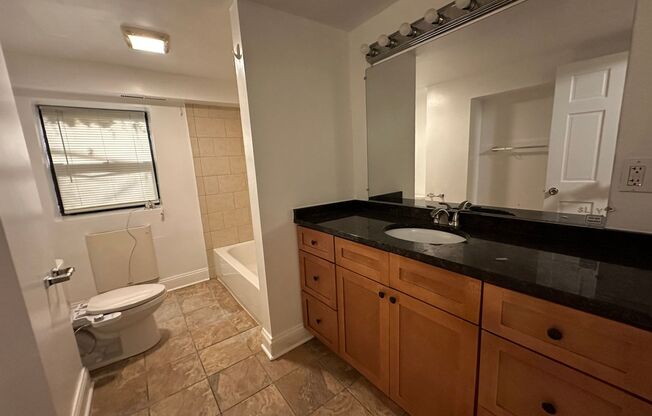 2 beds, 1 bath, $1,550, Unit Garden