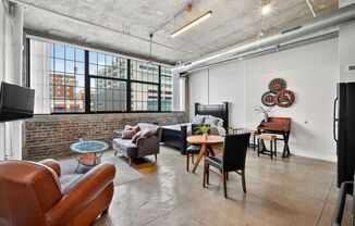 Studio, 1 bath, 610 sqft, $1,345, Unit 110-602