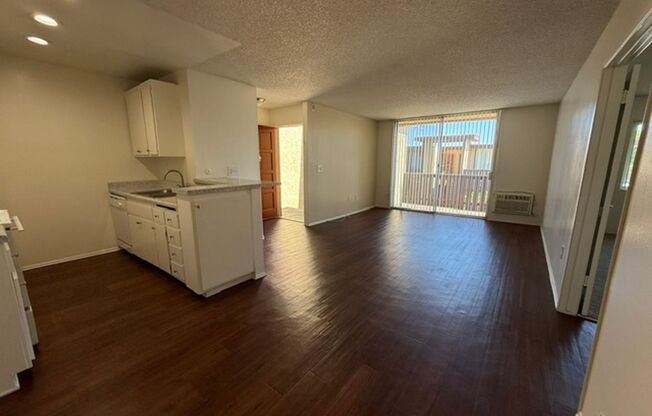 1 bed, 1 bath, 716 sqft, $2,150, Unit O013