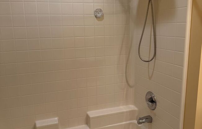 2 beds, 2 baths, 920 sqft, $2,045, Unit 104