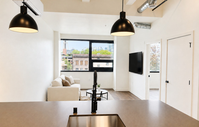 1 bed, 1 bath, 713 sqft, $2,295, Unit 109
