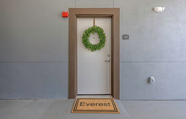 1 bed, 1 bath, 836 sqft, $1,950, Unit B1-103