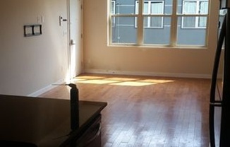 1 bed, 1.5 baths, $1,500, Unit # 9