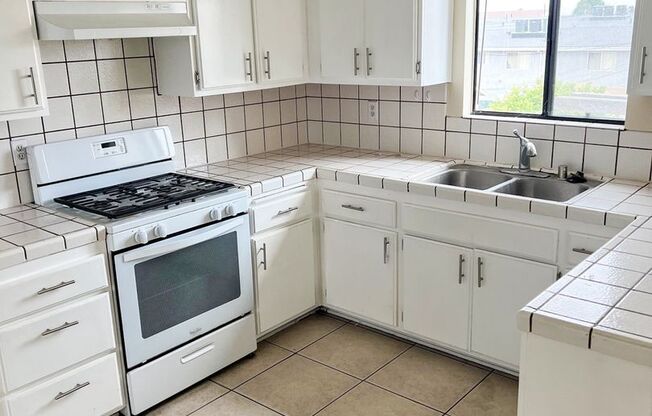 1 bed, 1 bath, 950 sqft, $1,787.5, Unit 9