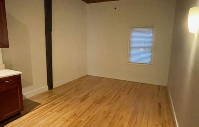 1 bed, 1 bath, 465 sqft, $1,275, Unit Apt 229